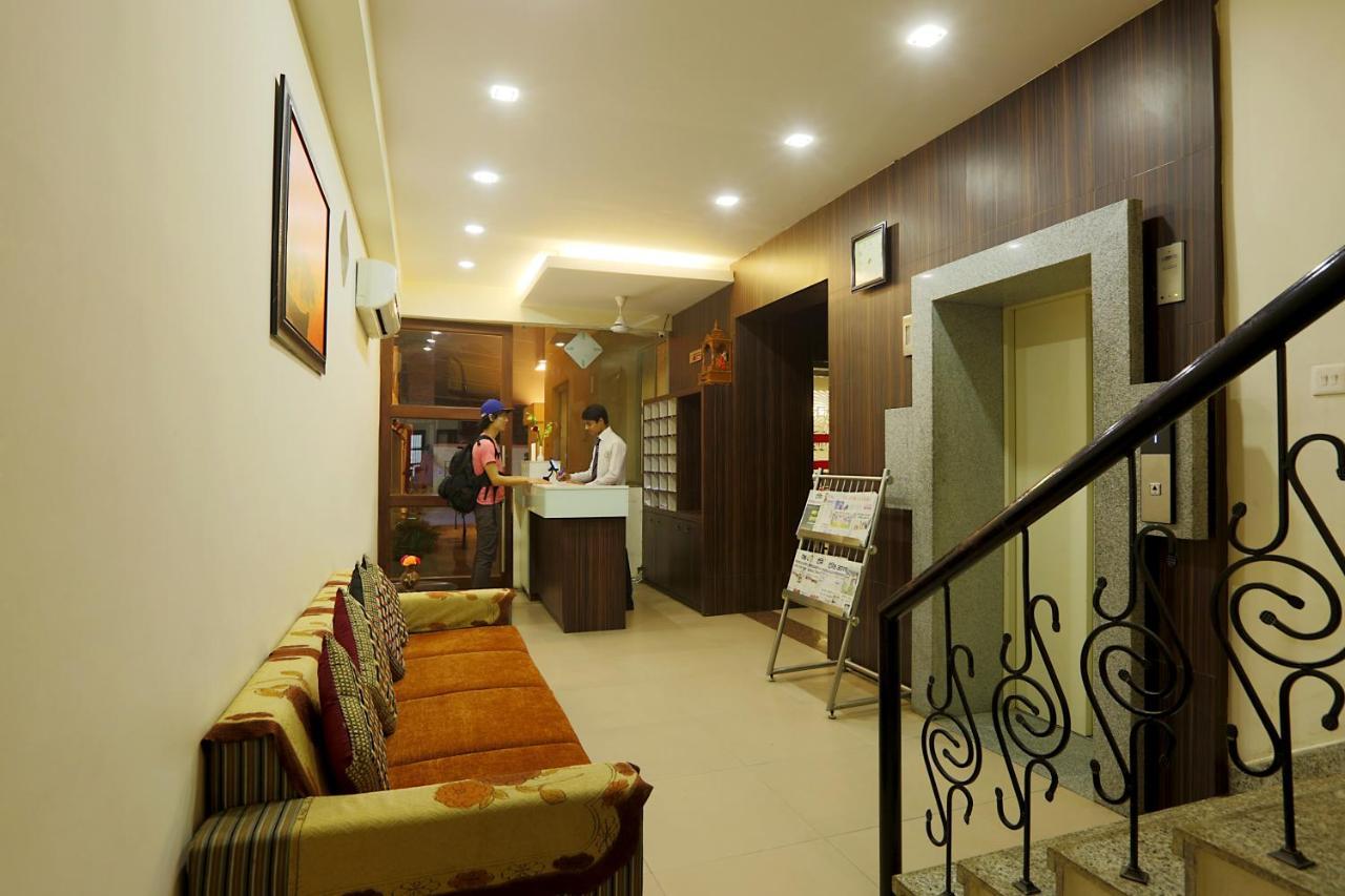 Hotel Premiere Villa Varanasi Exterior photo